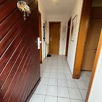 Ida Ruhig, Modern Mit Parkplatz Bei Rw Und Vs Appartement