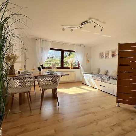 Ida Ruhig, Modern Mit Parkplatz Bei Rw Und Vs Lägenhet