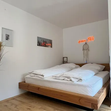 Apartment Ida Ruhig Und Modern Mit Parkplatz Bei Rw