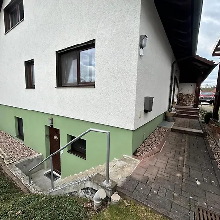 Ida Ruhig Und Modern Mit Parkplatz Bei Rw Deisslingen