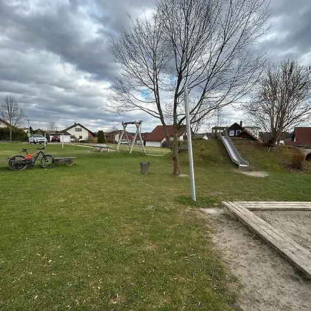 Ida Ruhig, Modern Mit Parkplatz Bei Rw Und Vs *